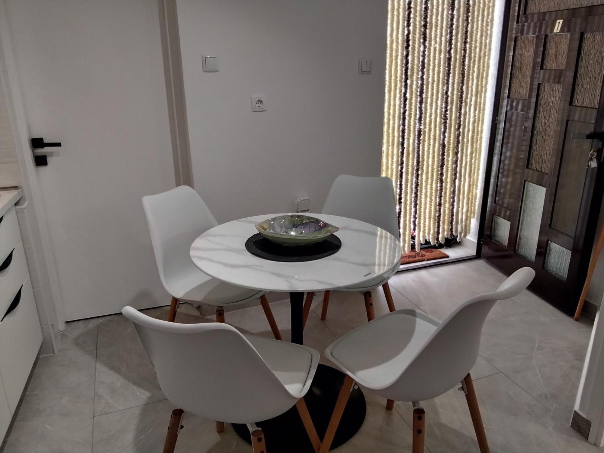 Old Town Baska Apartment Bagian luar foto